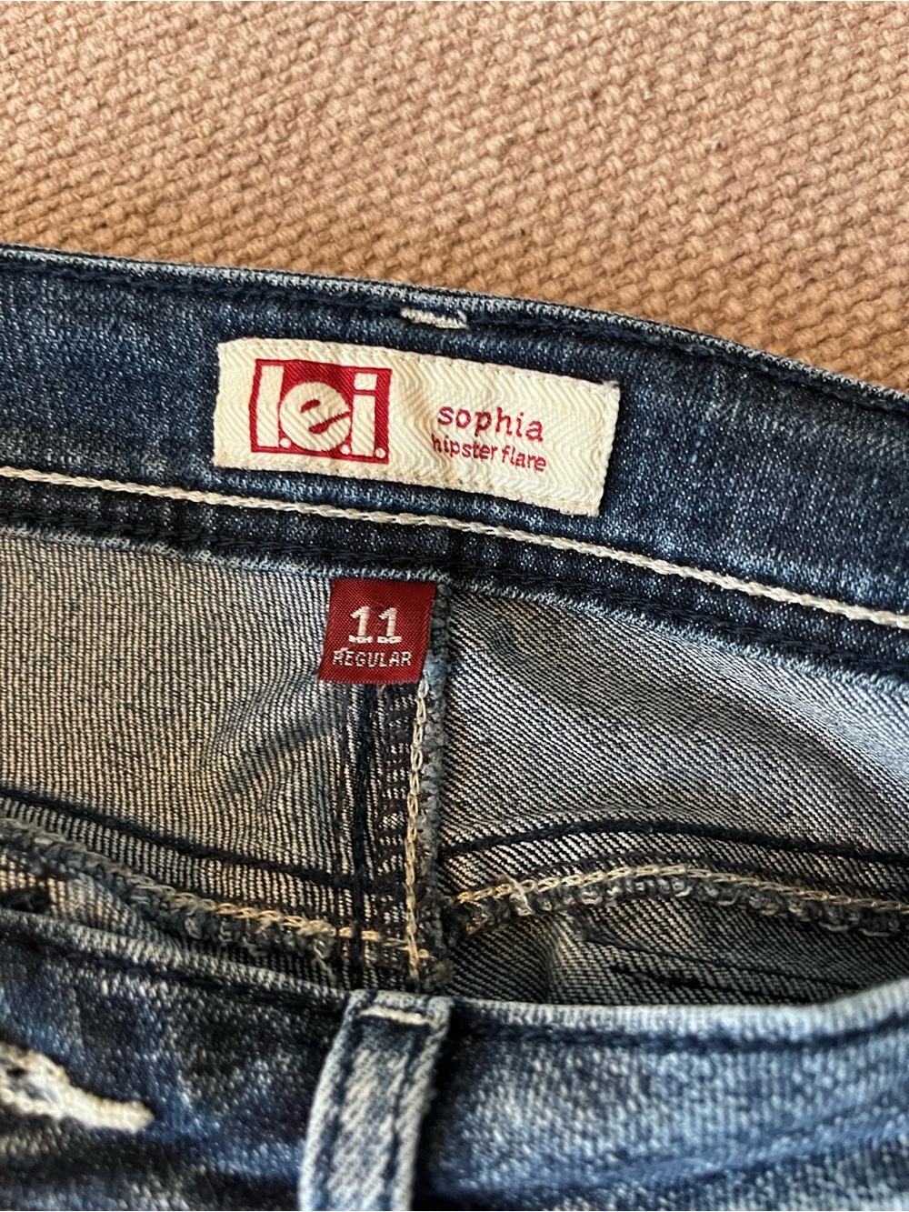 Levi's Women's Dark Washed Flare Jeans - Picture 4 of 5